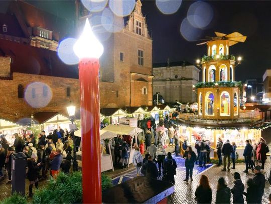 Tradycja jarmarków świątecznych w Polsce – od XVII wieku po współczesność Tradycja jarmarków świątecznych w Polsce – od XVII wieku po współczesność