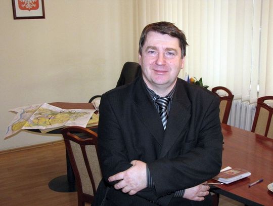 Trzy głosy przeciwko wójtowi