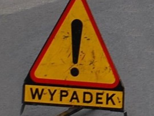 Trzy osoby ranne - kierowca zasnął?