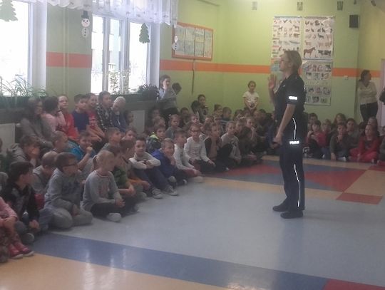 Tuż przed feriami policjantki spotkały się z uczniami tczewskiej podstawówki