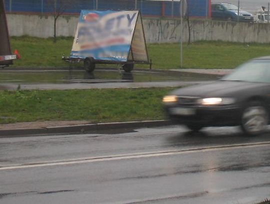 Ul. Jagiellońska. Droga się urywa. Skrót... nie do pokonania