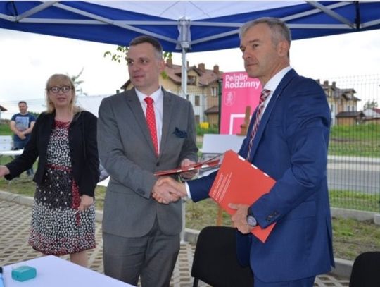 Umowa podpisana! W Pelplinie powstanie 7 budynków ze 180 mieszkaniami