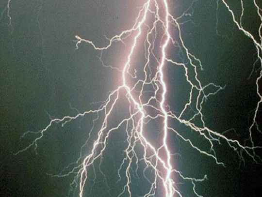 Uwaga - dziś w Tczewie burze, a nawet grad!