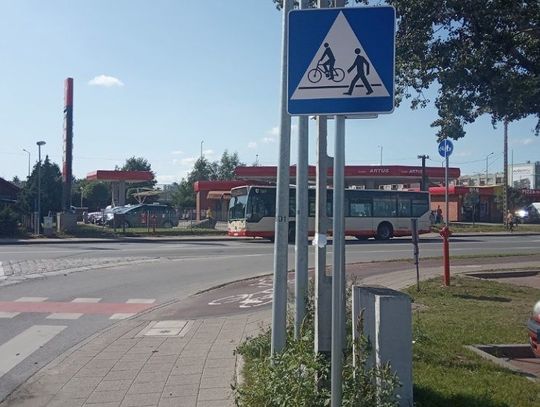 Uwaga. Jutro pod szczególnym nadzorem przejścia dla pieszych oraz przejazdy rowerowe.