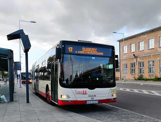  UWAGA na zmiany w rozkładach jazdy komunikacji miejskiej! 