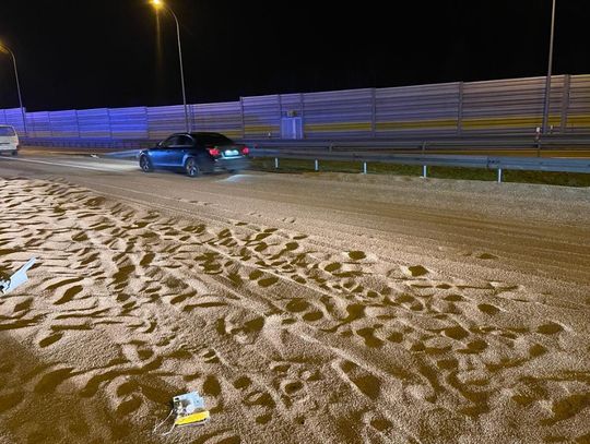 UWAGA! UTRUDNIENIA NA DRODZE! Przewrócony TIR na węźle w Ropuchach