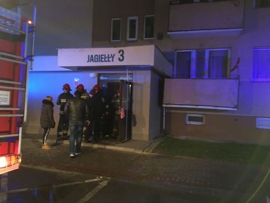 UWAGA ZAGROŻENIE WYBUCHEM! W bloku na Suchostrzygach ulatnia się gaz. Ewakuacja 70 osób. 