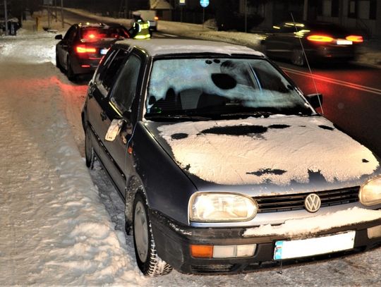 VW potrącił pieszego w Stanisławiu. Kierowca trzeźwy, pieszy na procentach!