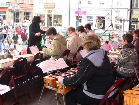 W atmosferze przyjaźni - kilkaset porcji grochówki!