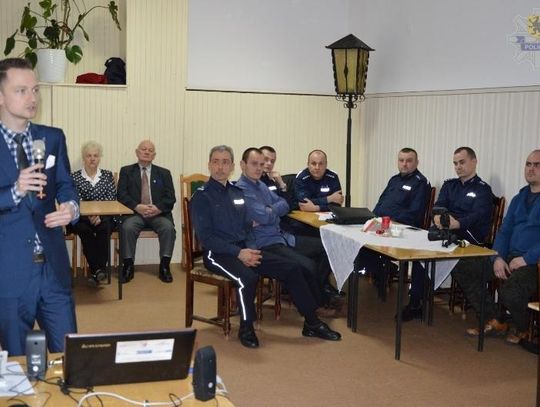 W Domu Kultury o cyberprzemocy