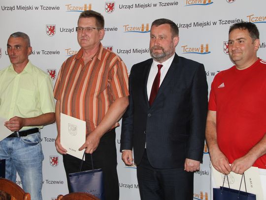 W kojcu na śmieci znaleźli nieprzytomną kobietę. Bez zastanowienia ruszyli na pomoc!