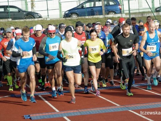 W niedzielę pobiegli maratończycy (ZDJĘCIA)