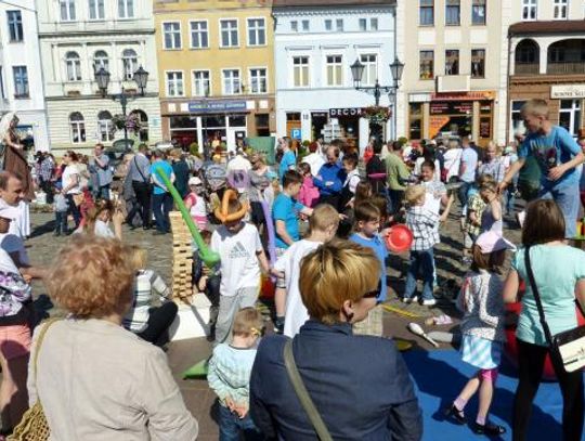 W pierwszą niedzielę czerwca Pchli Targ na pl. Hallera!