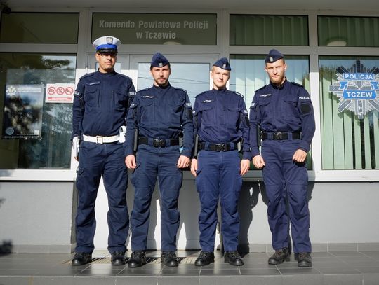 W Tczewskiej komendzie mundur założyło czterech nowych policjantów