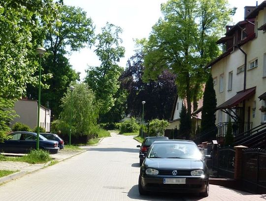 Walczą o parking niczym Kargul z Pawlakiem