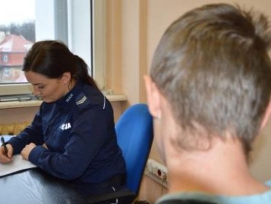 Wandale wyżyli się na autach przy ul. Jedności Narodu