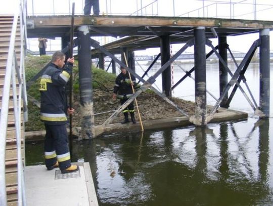 Wędkarz wpadł do Wisły