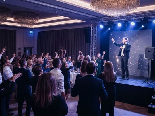 Wesele w Trójmieście z efektem 'WOW' – dlaczego warto zatrudnić magika w Sopocie?