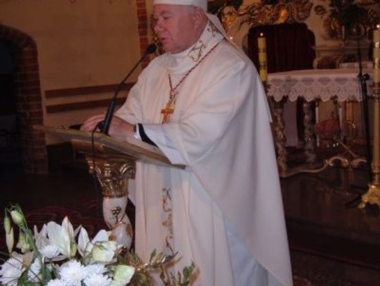 Wielbić Boga swoim śpiewem: Gromadzi nas święta ziemia kociewska...