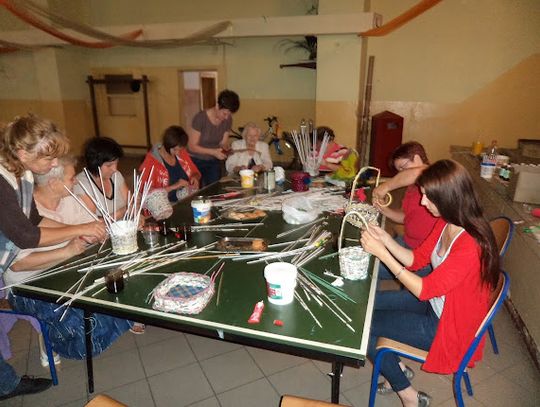 Wiklinowy świat - panie polubiły wspólne „plecenie”