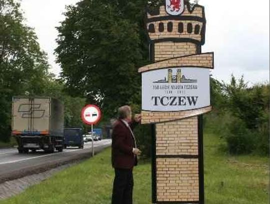 Witają, ale za drogo… Czy przy wjeździe do miasta staną witacze?