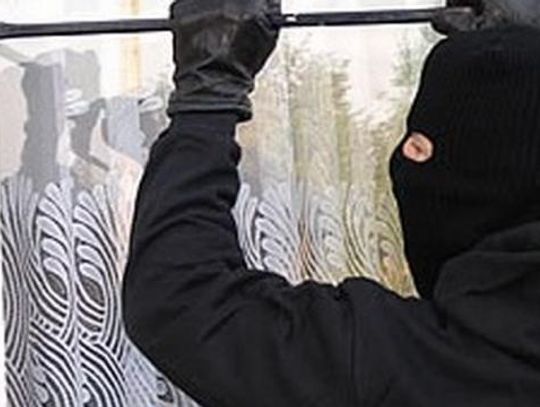 Włamał się do sklepu, ukradł pieniadze i artykuły za 7 tys. zł!