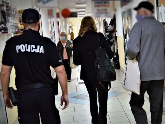 WSPÓLNE DZIAŁANIA POLICJANTÓW I SANEPIDU ZWIĄZANE Z PRZESTRZEGANIEM PRZEPISÓW COVID-19