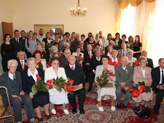 Wspomnieniom nie było końca - weselni jubilaci w USC