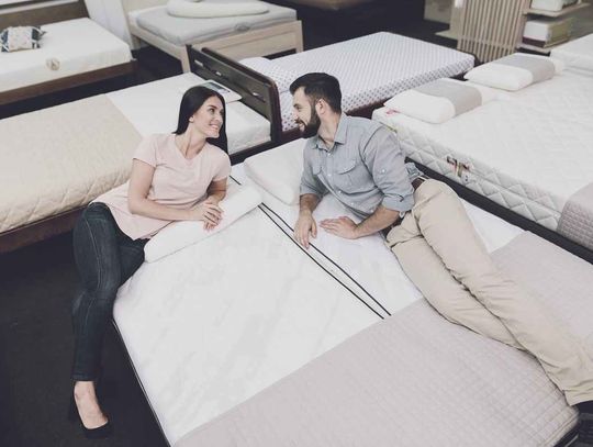 Wybieramy wygodny materac dla osoby wysokiej