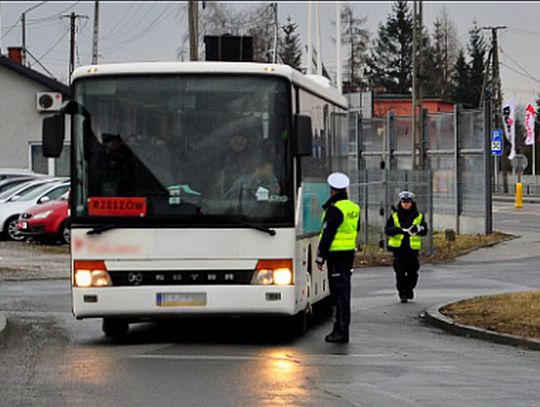 Wykaz punktów kontroli autobusów -Ferie 2023. Podajemy adresy i telefony, gdzie się będą odbywały