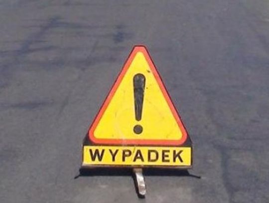 Wypadek na „jedynce” – droga całkowicie zablokowana