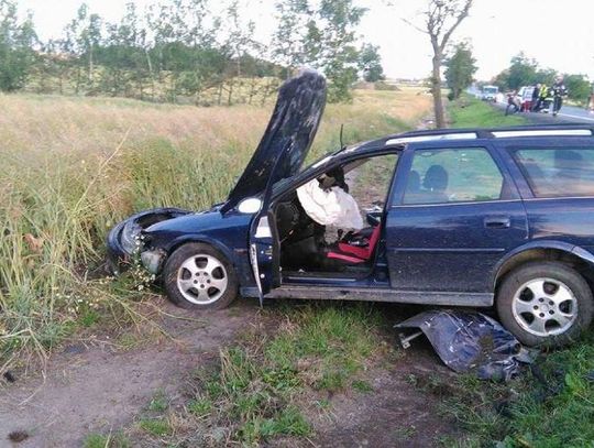 Wypadek na jedynce w Subkowach. Kierowca oddalił się z miejsca zdarzenia