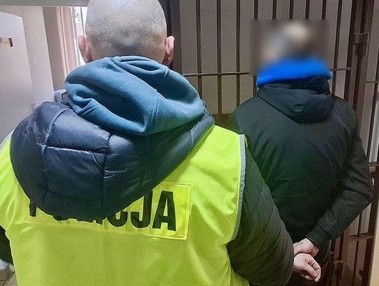 Wyrwali izolację budynku szkolnego. Straty sięgnęły kilka tysięcy złotych