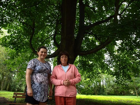 Wzięli łopaty, grabie, haczki, nie czekali na pomoc. Rewitalizują zaniedbany park