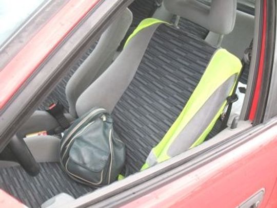 Wzrost liczby włamań do samochodów - będzie więcej nocnych patroli