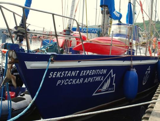 Z Tallina pomknęli na Petersburg