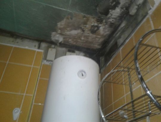 Zadymienie w mieszkaniu przy pl. Hallera w Tczewie. Interweniowały trzy zastępy straży!