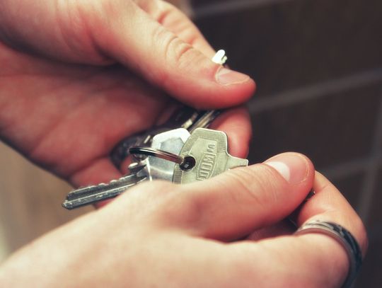 Zagłosowali „za” kontrowersyjnymi uchwałami. Radny: otworzyliśmy puszkę Pandory