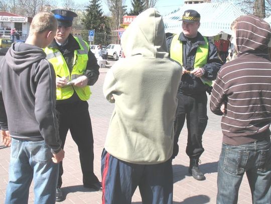 Zakapturzeni młodzieńcy