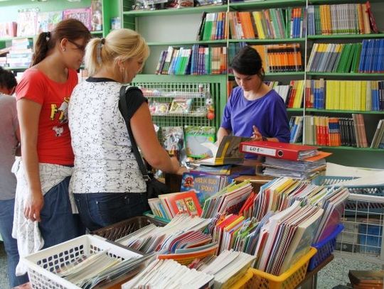 Zakupowa gorączka przed pierwszym dzwonkiem