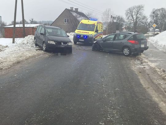 Poważny wypadek w Tymawie. Uwaga dziś bardzo trudne warunki na drogach Poważny wypadek w Tymawie. Uwaga dziś bardzo trudne warunki na drogach