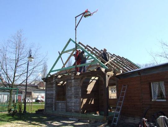 Zawisła tradycyjna wiecha - za miesiąc otwarcie „poniatówki”