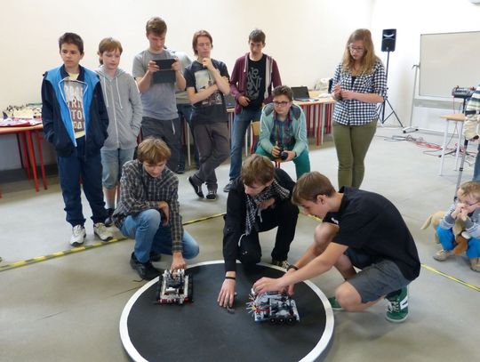 Zawody sumo z klocków Lego w tczewskim "Katoliku"