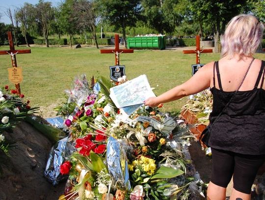 „Zbeszczeszczono grób mojego ojca”. "Nie było profanacji"