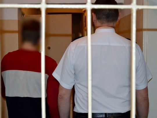 Zbili szybę i włamali się do lombardu. Mieli pecha... 