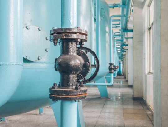 Zbiorniki hydroforowe - zastosowanie w przedsiębiorstwach i instalacjach prywatnych
