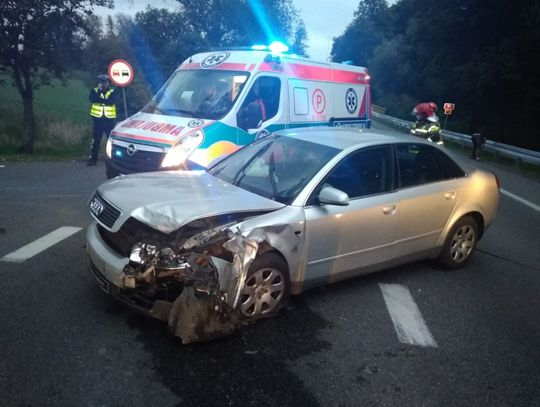 Zderzenie dwóch aut osobowych na "jedynce"