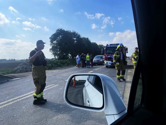 Zderzenie motoroweru z samochodem marki Hundai. Kierowca motoroweru w szpitalu!