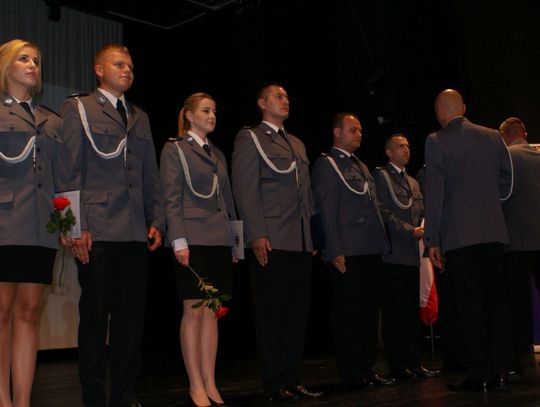 (ZDJĘCIA) Awanse, odznaczenia oraz nagrody dla tczewskich policjantów z okazji ich święta