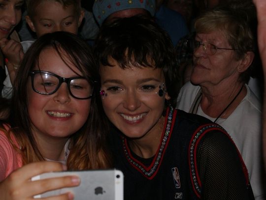 (ZDJĘCIA) Brodka zagrała w Tczewie swoje największe hity. Konkurs UnderGramy wygrała Para